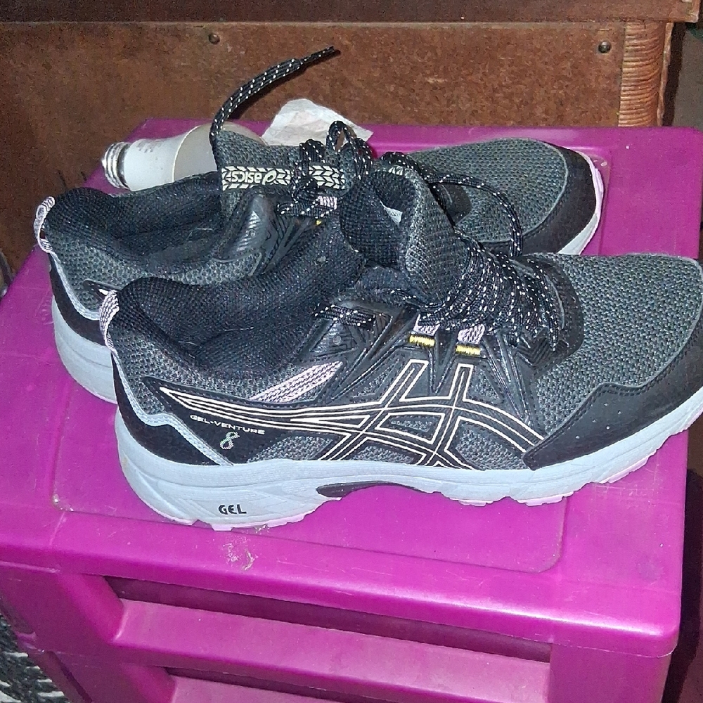 ASICS Black and Grey Gel-Ready Running Sneakers